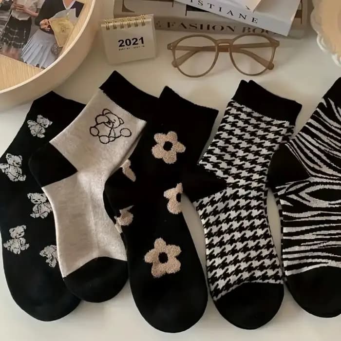 5 paires de chaussettes mi-mollet pour femmes, mignon petit ours, imprimés floraux, à la mode et pol