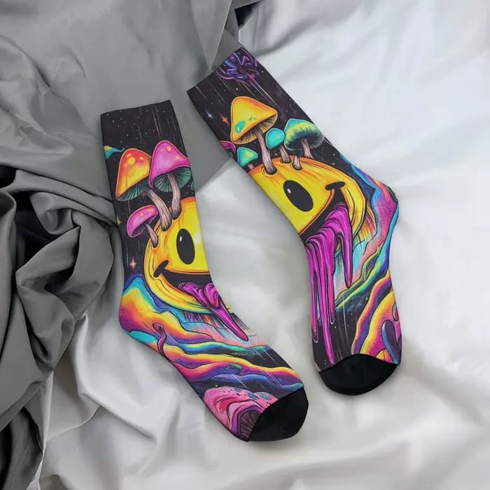 1 paire de chaussettes mi-mollet pour hommes, dessin animé champignon sourire, à la mode, décontract
