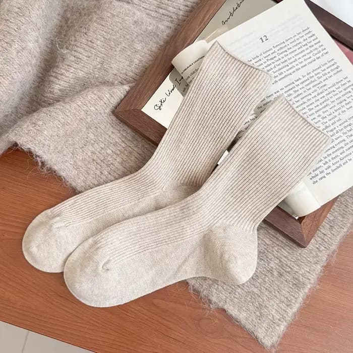 Chaussettes pour femmes nouveau automne hiver couleur classique décontracté chaussettes amples femme