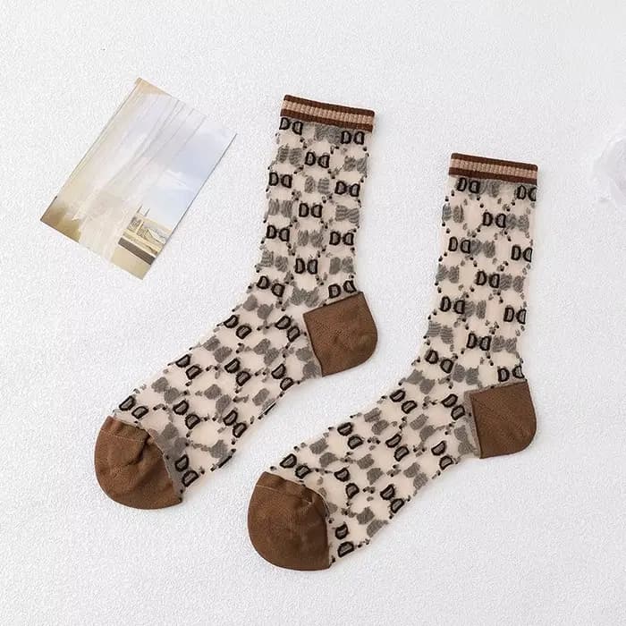 Chaussettes pour femmes chaussettes de couleur unie dentelle Ultra mince chaussette en maille drôle 