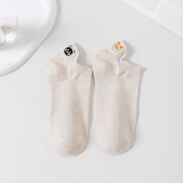 Chaussettes en coton pour femmes, pantoufles de Style AB, chat mignon brodé, doux Kawaii, cheville d