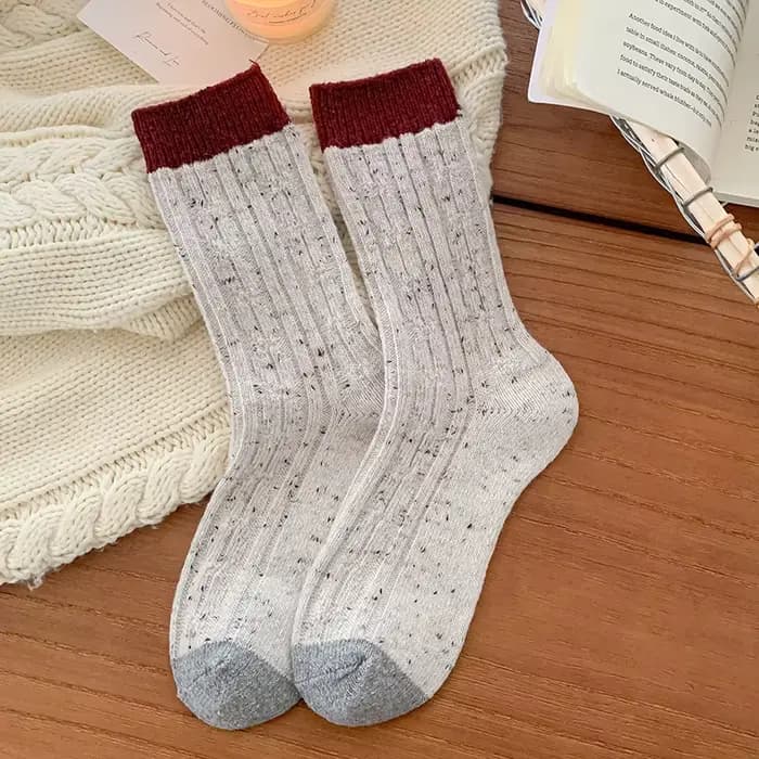 Nouvelles femmes chaussettes de haute qualité automne hiver couleur mixte équipage chaussettes respi