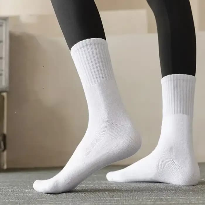 Chaussettes de sport mi-mollet pour femme, douces et confortables, chaussettes pratiques en coton av