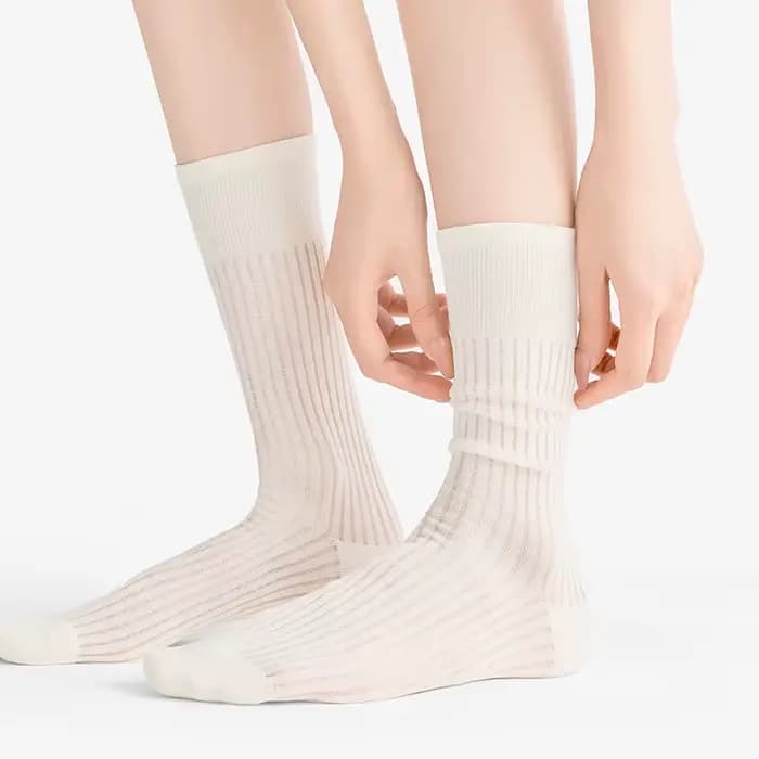 Kave 2026 Nouvelles chaussettes fines blanches mi-mollet pour femme, respirantes en coton et maille,