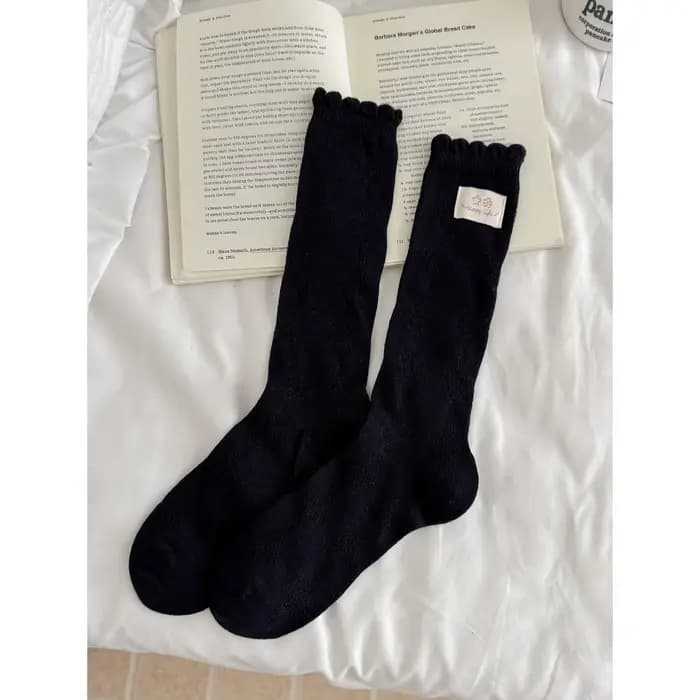 Chaussettes longues en coton pour femmes, nouvelle mode, couleur unie, ajourées, motif cœur mignon, 