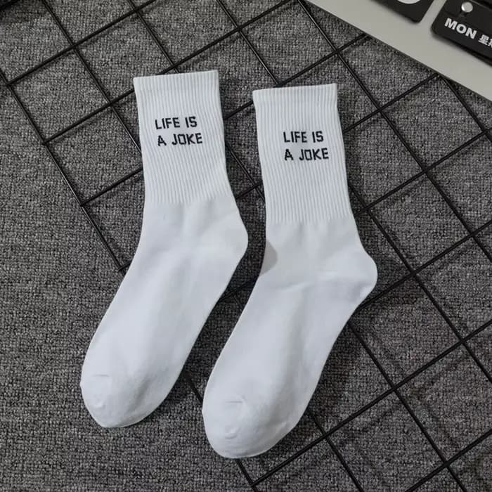 Femmes coton chaussettes nouvelle vente chaude lettre Jacquard série sport de rue Hip Hop personnali