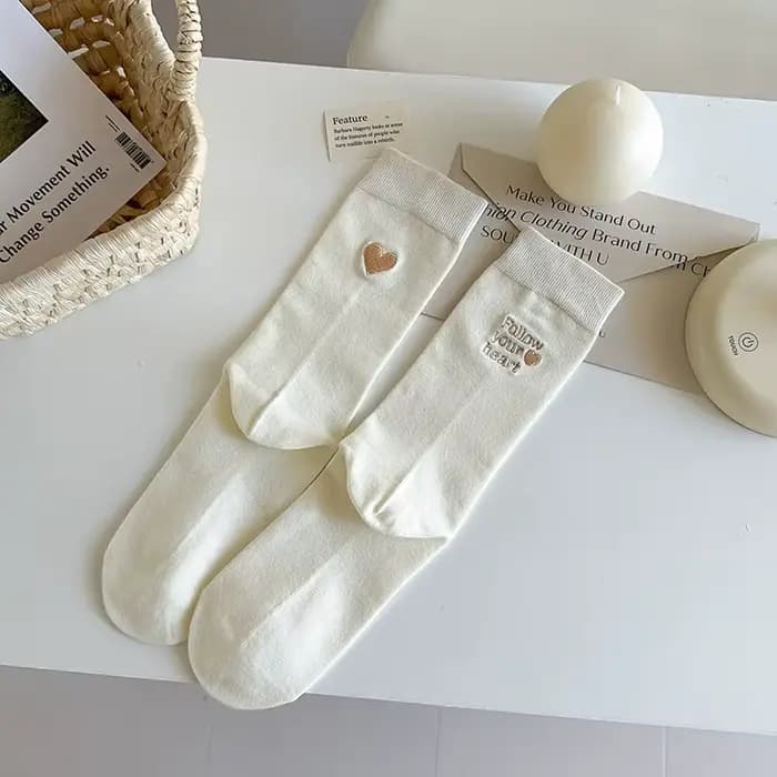 Chaussettes en coton brodées pour femmes, chaussettes simples, chaussettes de rue, lettre de carillo