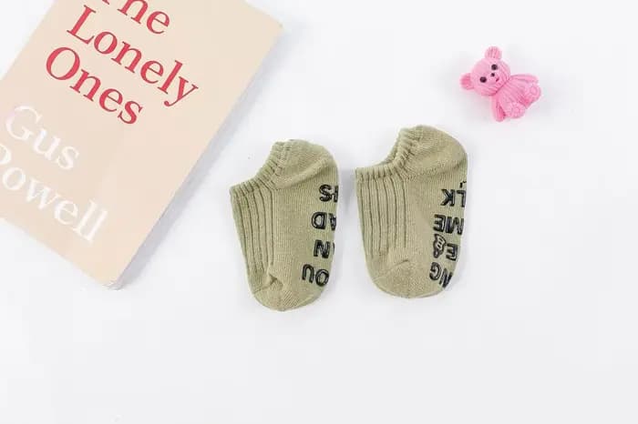 Chaussettes antidérapantes pour bébé, mignonnes, respirantes, en coton et caoutchouc, pour garçons e