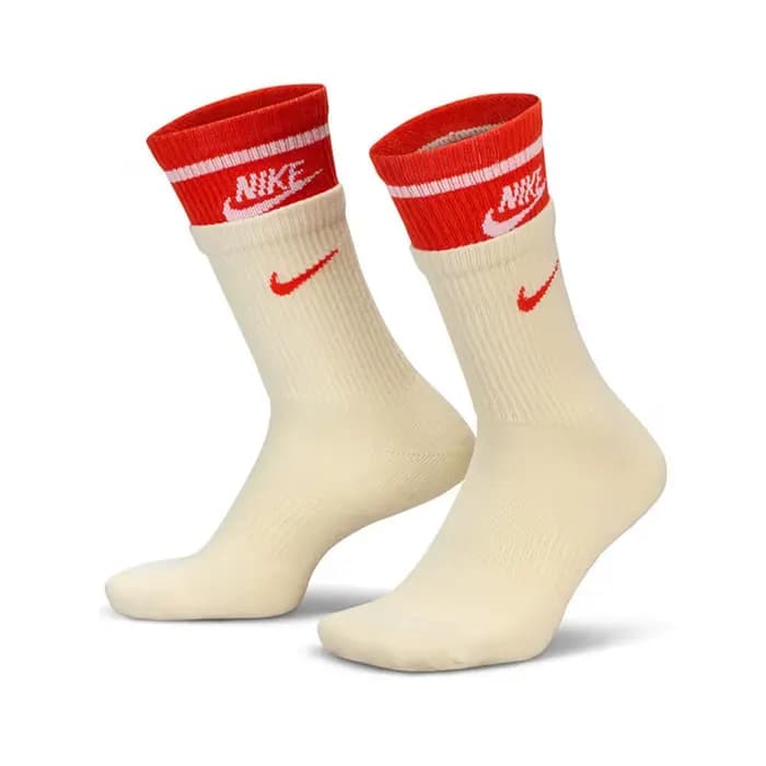 Chaussettes de basket-ball Nike : AJ Jordan Triple Pack Chaussettes mi-mollet pour hommes et femmes 