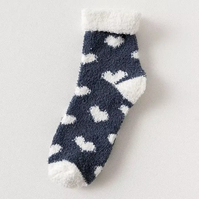 Chaussettes en coton pour femmes, courtes et chaudes, pelucheuses, en éponge, mignonnes, en forme de