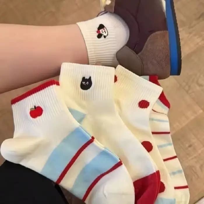 5 paires de chaussettes courtes pour femmes au design unique pour l'automne et l'hiver, mignonnes pe
