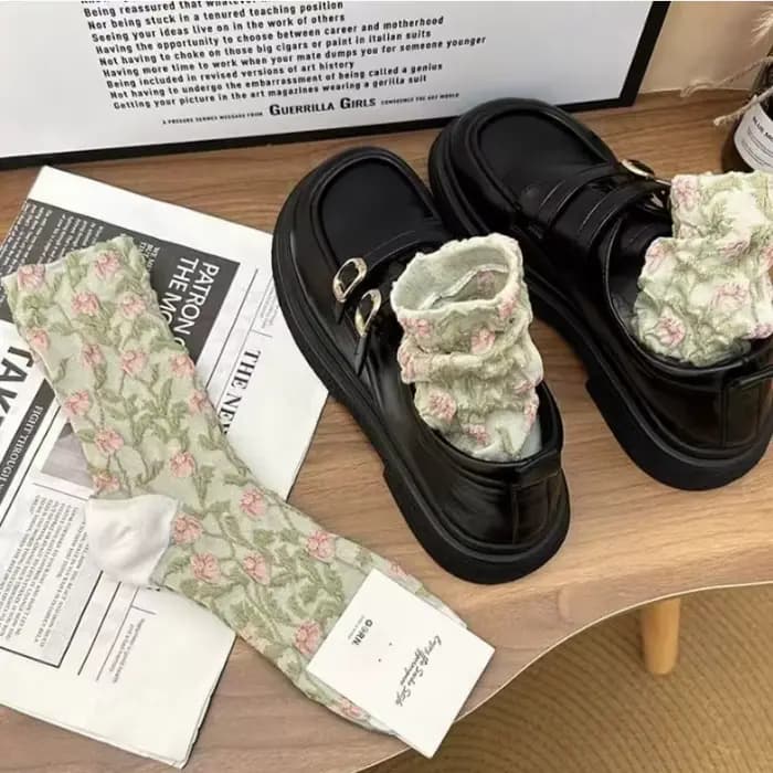 Chaussettes brodées de fleurs pour femmes, chaussettes rétro Harajuku, élégantes ethniques Vintage, 