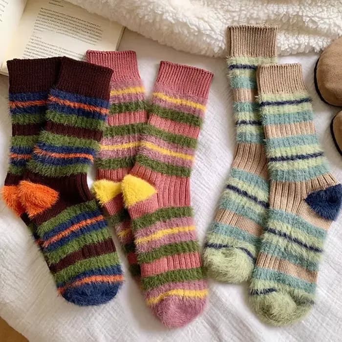 Chaussettes à rayures colorées pour femmes