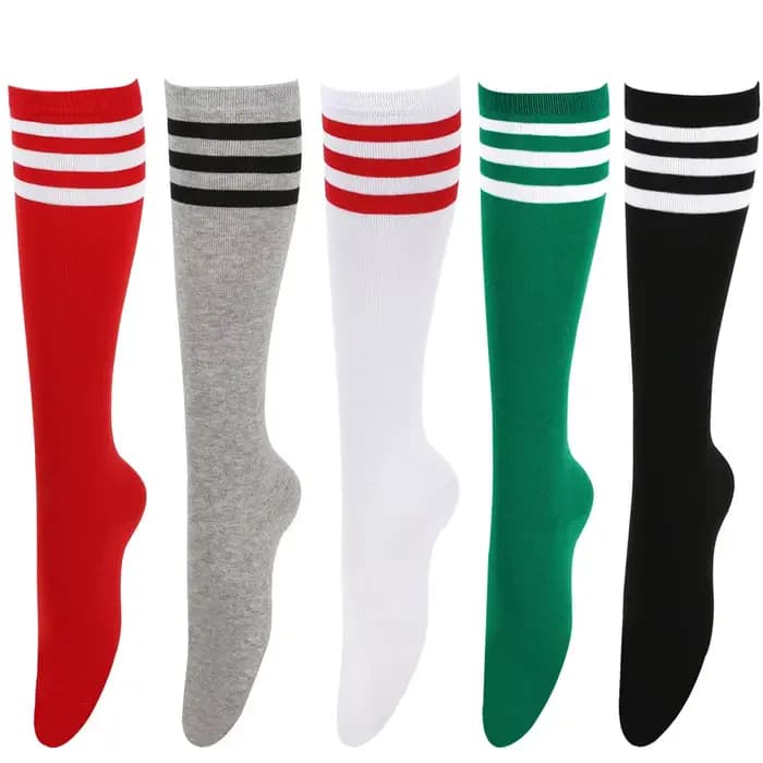 Chaussettes longues à rayures noires et blanches pour femmes