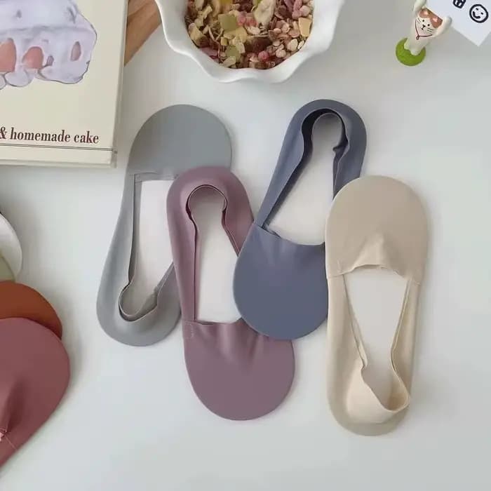 Chaussettes invisibles en soie glacée pour femmes