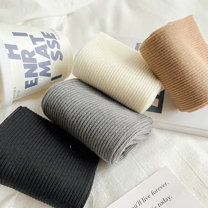 Chaussettes mi-tube pour femmes
