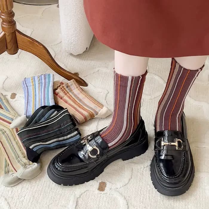 Chaussettes rétro Mori à rayures verticales