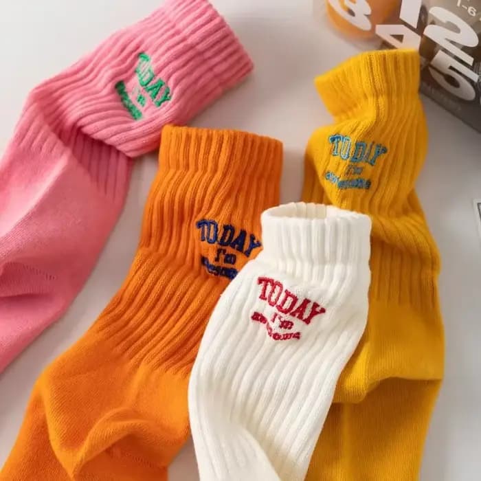Chaussettes mi-tube en coton avec lettre brodée pour hommes et femmes