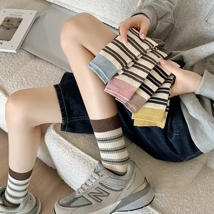 Femmes chaussettes multicolore rayé tricot coton moyen Tube