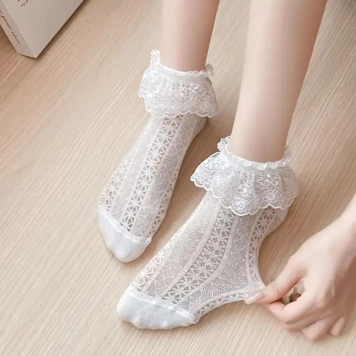 Chaussettes en dentelle à volants pour femmes