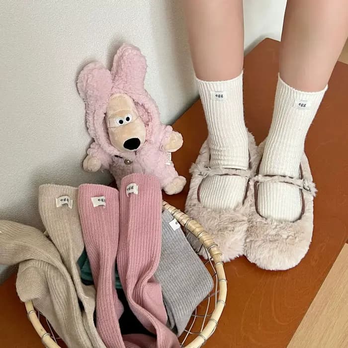 Chaussettes mi-tube en laine à rayures douces pour femmes