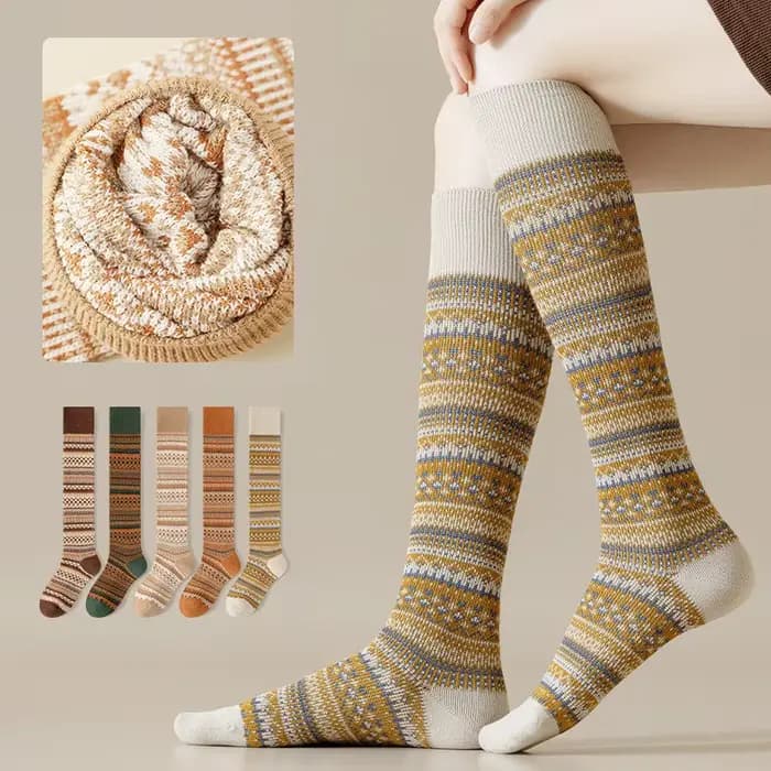 Chaussettes hautes à rayures pour femmes