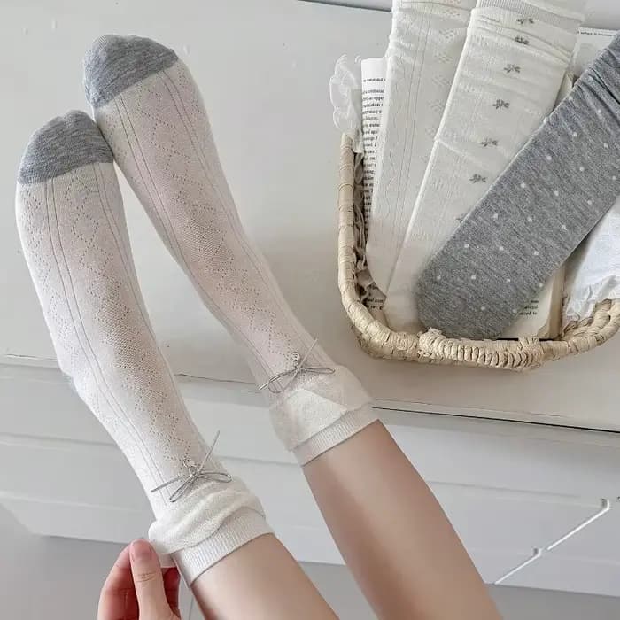 Chaussettes longues pour femmes