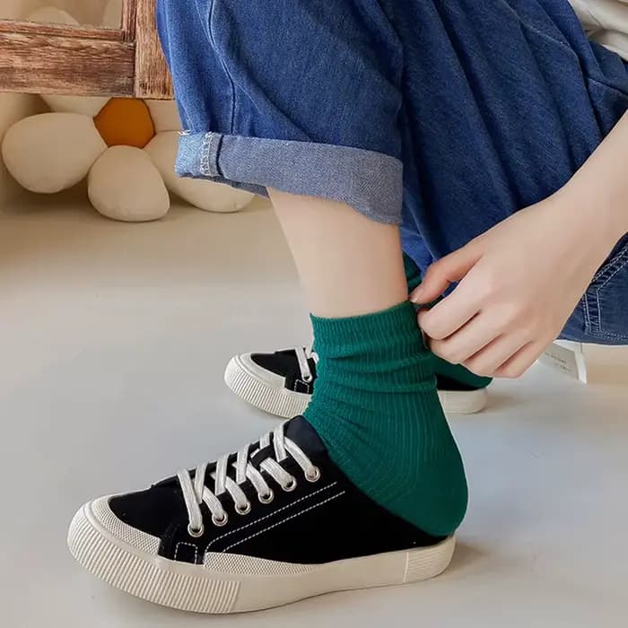 Chaussettes en coton solide pour femmes