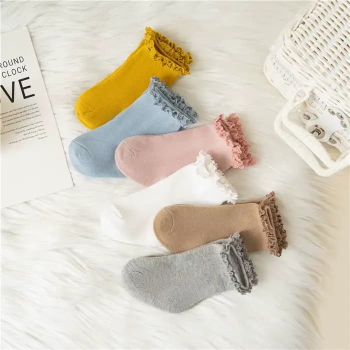 Chaussettes en coton à volants pour enfants