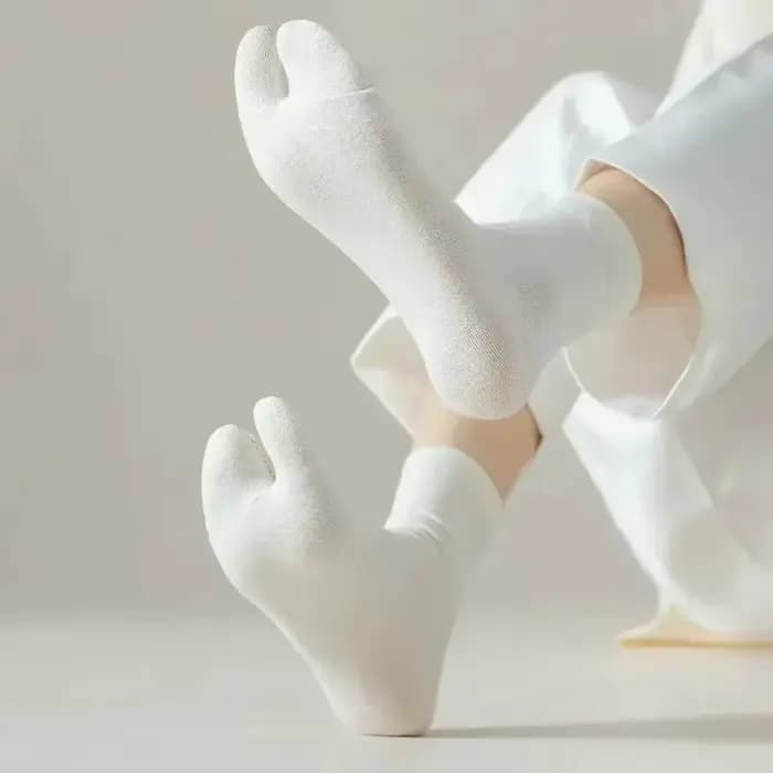 Chaussettes à doigts séparés style japonais tendance pour hommes et femmes