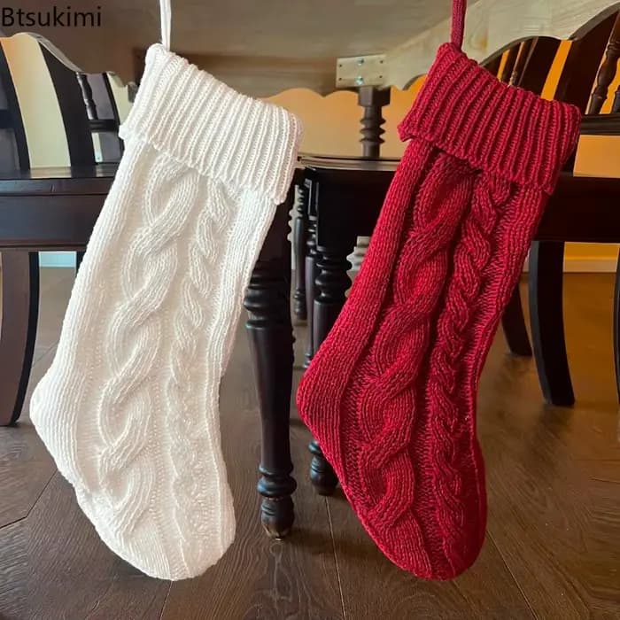 Nouvelles chaussettes de Noël tricotées 2026