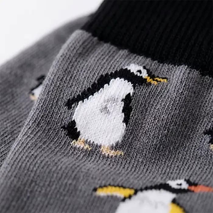 1 paire de chaussettes unisexes avec motif pingouin gris