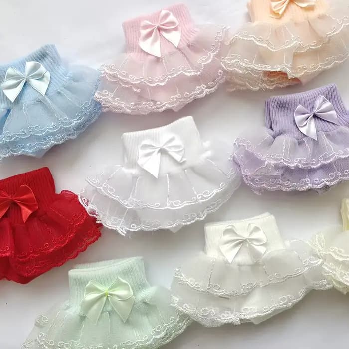 Chaussettes en dentelle pour nouveau-né