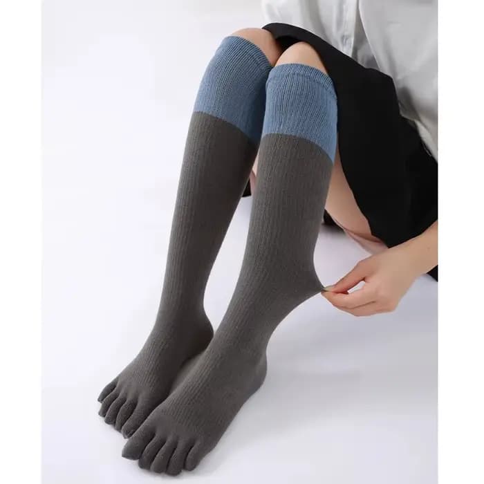 Chaussettes longues à cinq doigts pour femmes
