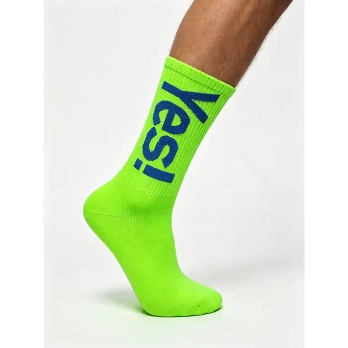 Oui! Chaussettes mi-mollet respirantes