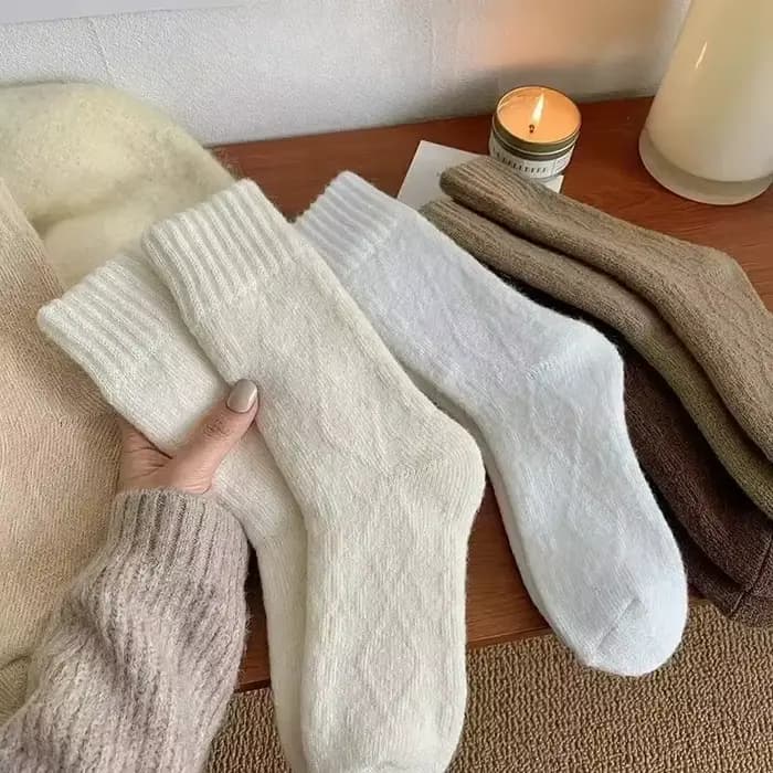 Chaussettes d'hiver en peluche pour femmes