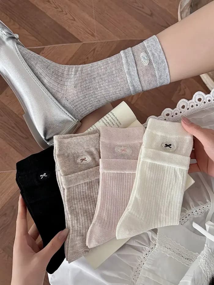 Chaussettes tendance pour femmes