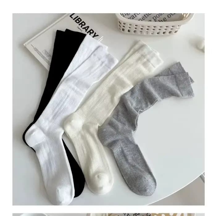 Chaussettes mi-mollet pour femmes