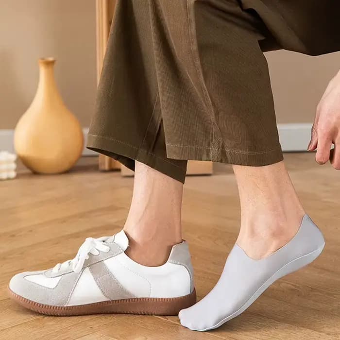 Chaussettes en soie glacée pour hommes