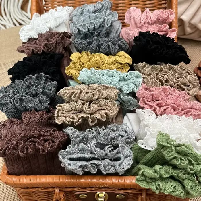 Chaussettes hautes à volants pour filles