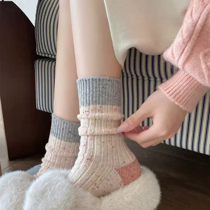 Nouvelles chaussettes pour femmes