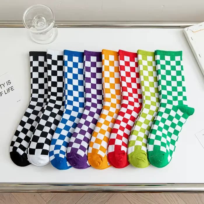 Femmes chaussettes damier Harajuku rue mode noir blanc carrés motif Plaid nouveauté Skateboard drôle coton