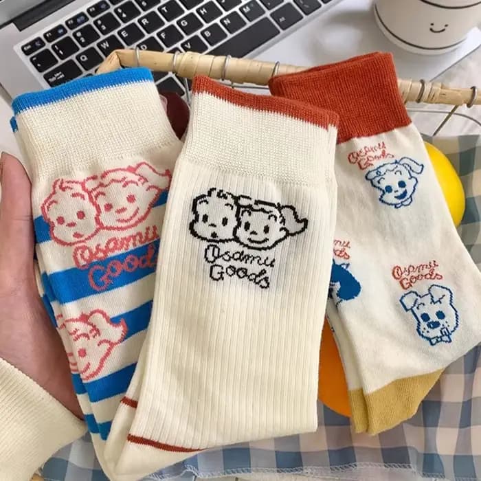 Chaussettes mi-mollet originales de dessin animé japonais pour femmes