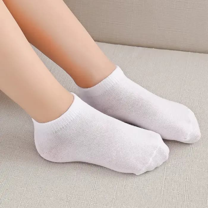 Chaussettes courtes blanches pour enfants