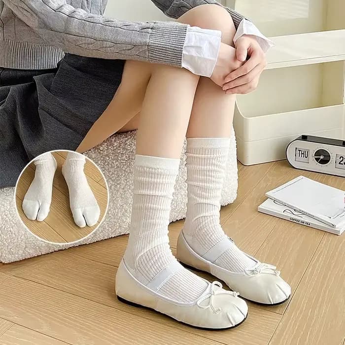1 Paris Chaussettes fines de ballet à bout fendu pour femmes, mi-mollet, style doux pour jeunes filles, chaussettes amples à deux orteils, longues, couleur unie, noir, blanc, gris