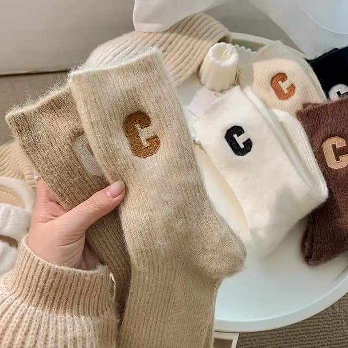 Chaussettes de luxe en laine pour femmes