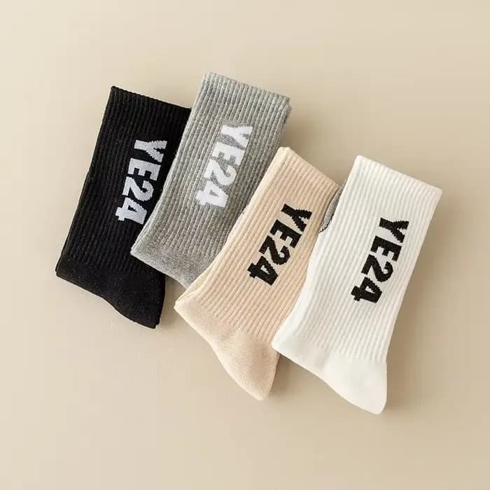 Chaussettes de sport unisexes en coton YE24