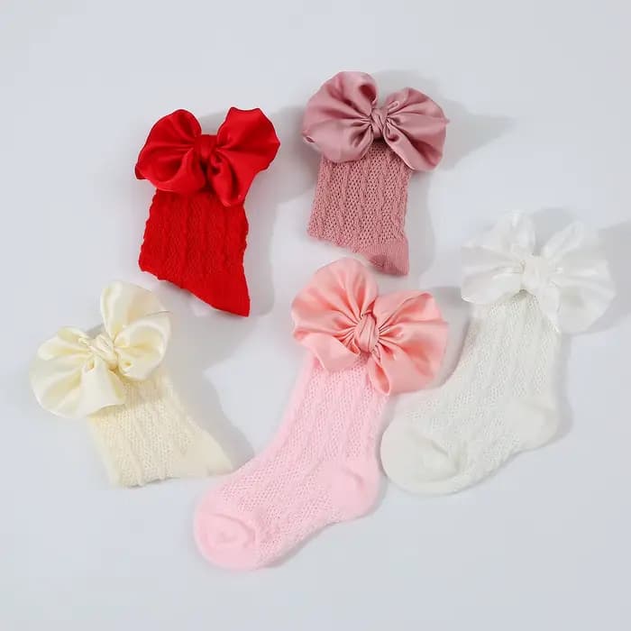 Chaussettes longues évidées pour nouveau-né