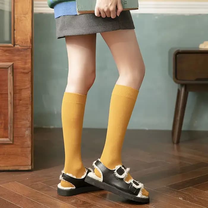 Chaussettes longues pour femmes