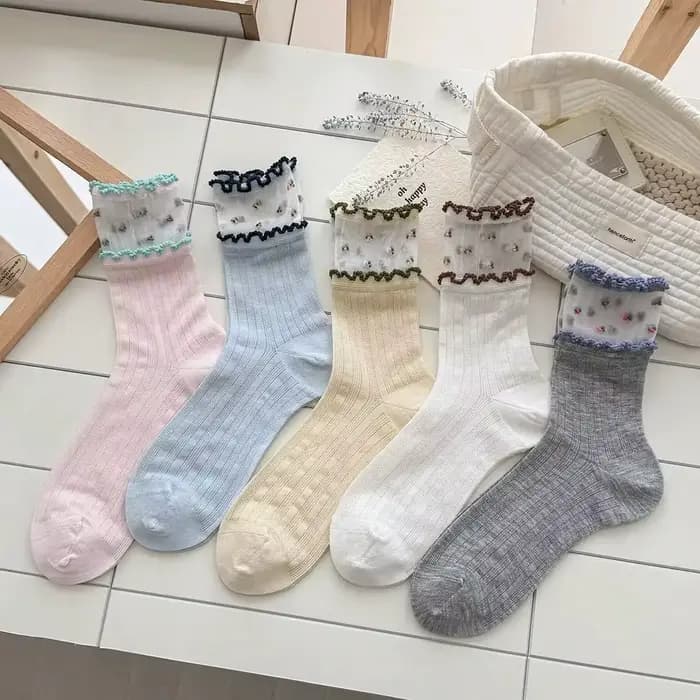 Chaussettes fines à fleurs pour femmes